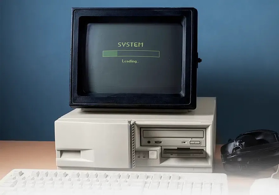 Četvrta generacija računara – mikroprocesori i lični računari